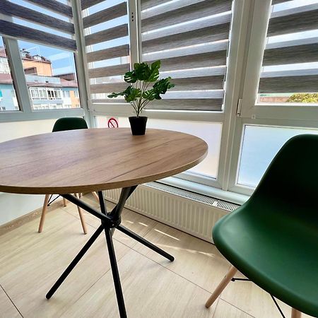 Apartment Premium In Center Ivano-Frankivsk Eksteriør bilde