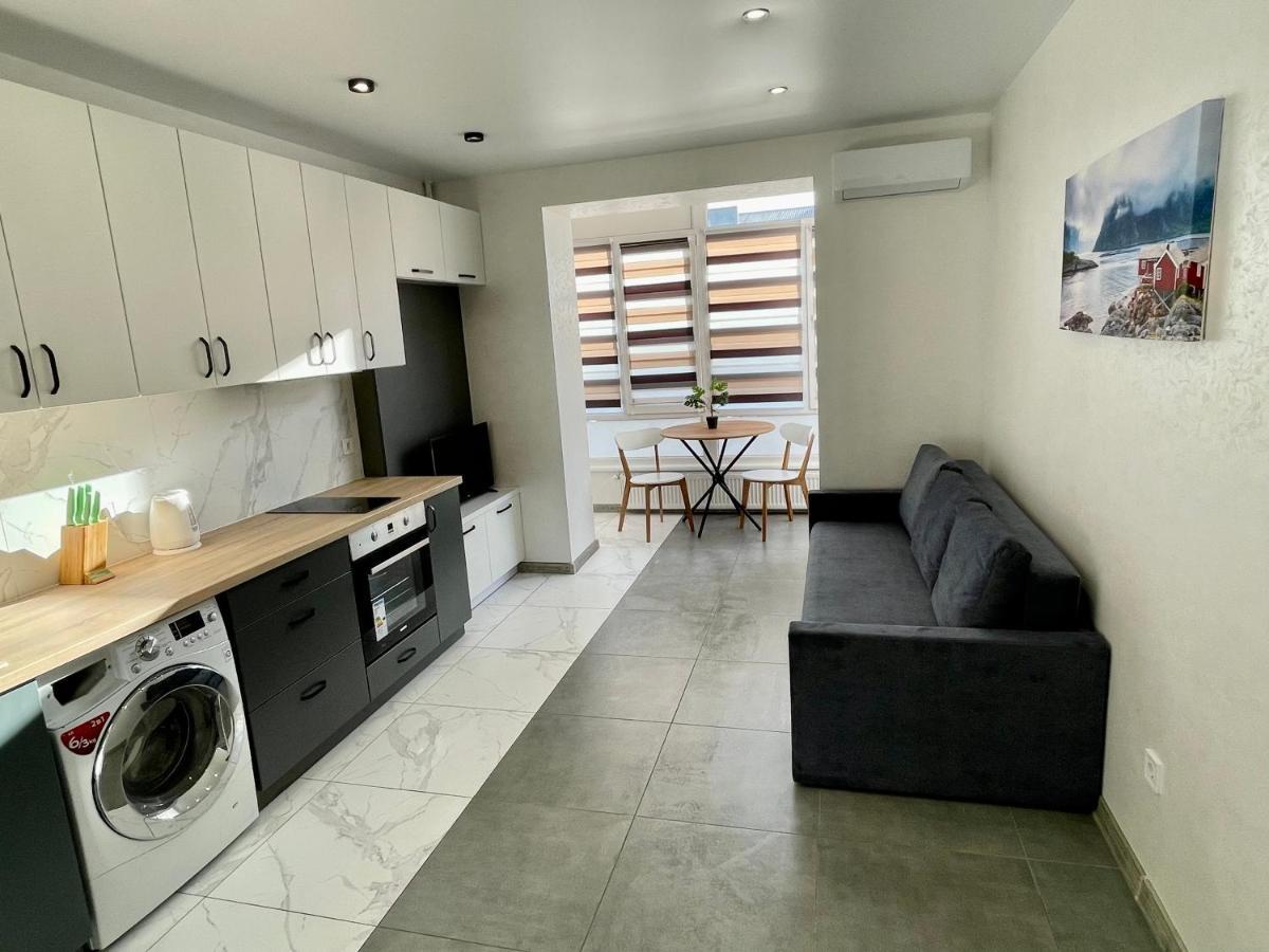 Apartment Premium In Center Ivano-Frankivsk Eksteriør bilde